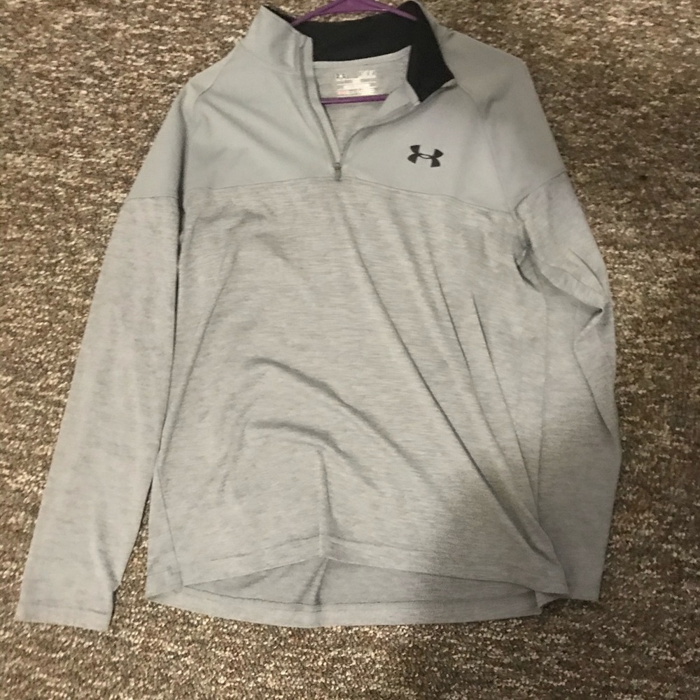 Grey long sleeve shirt
